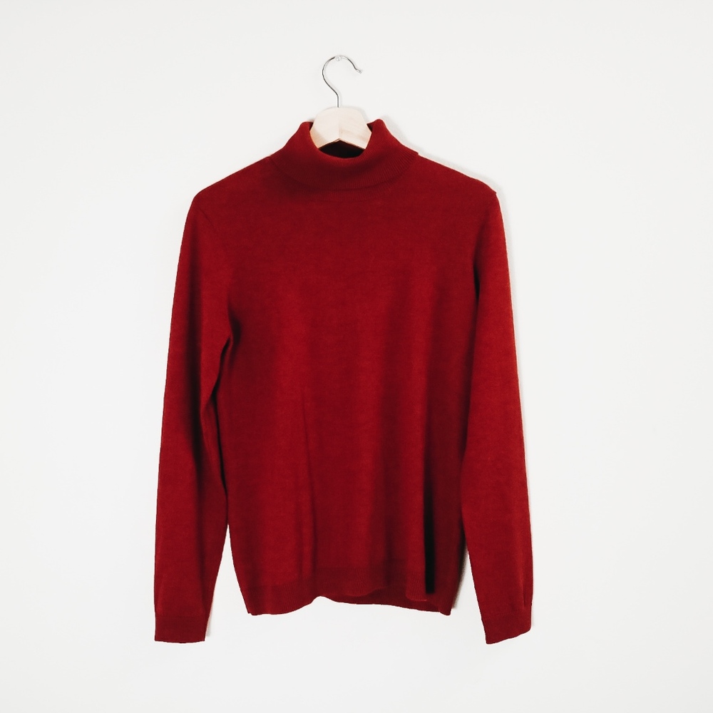 NWOT Charles F. Orvis Signature Wool Sweater